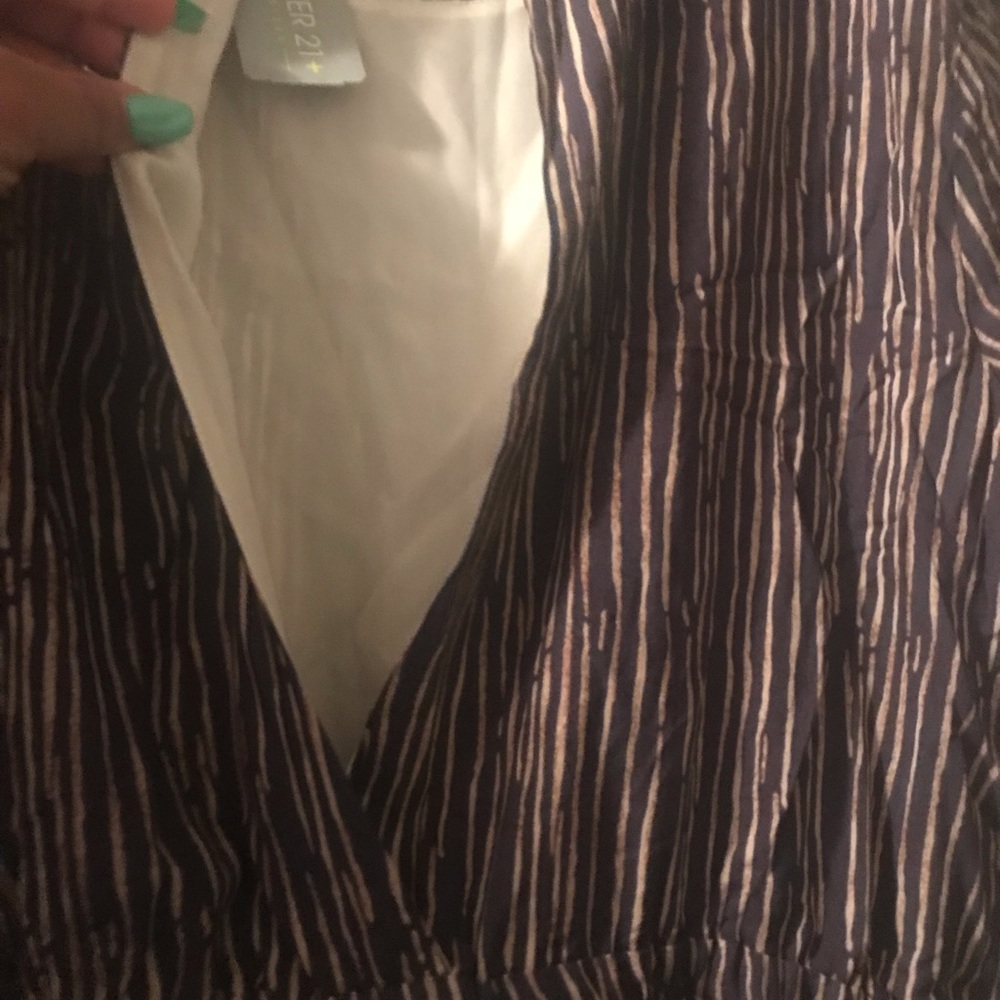 Romper - Picture 3 of 4